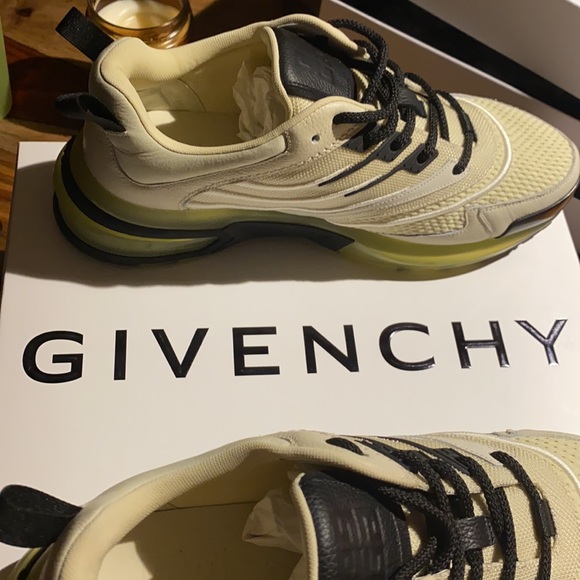 Givenchy shoes - Picture 2 of 7
